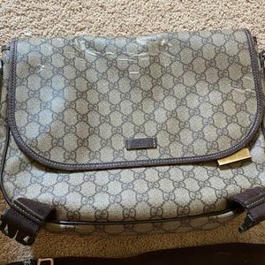 Authentic Gucci cross body bag